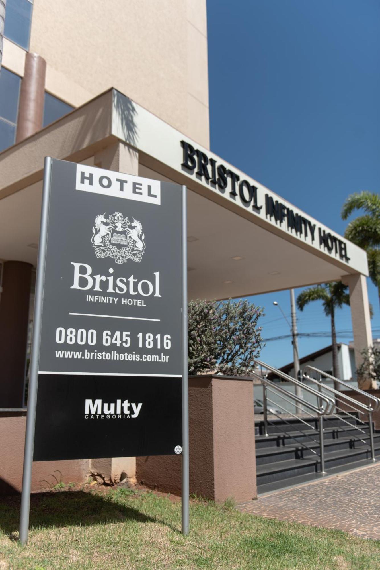 Bristol Infinity Rio Claro 호텔 외부 사진